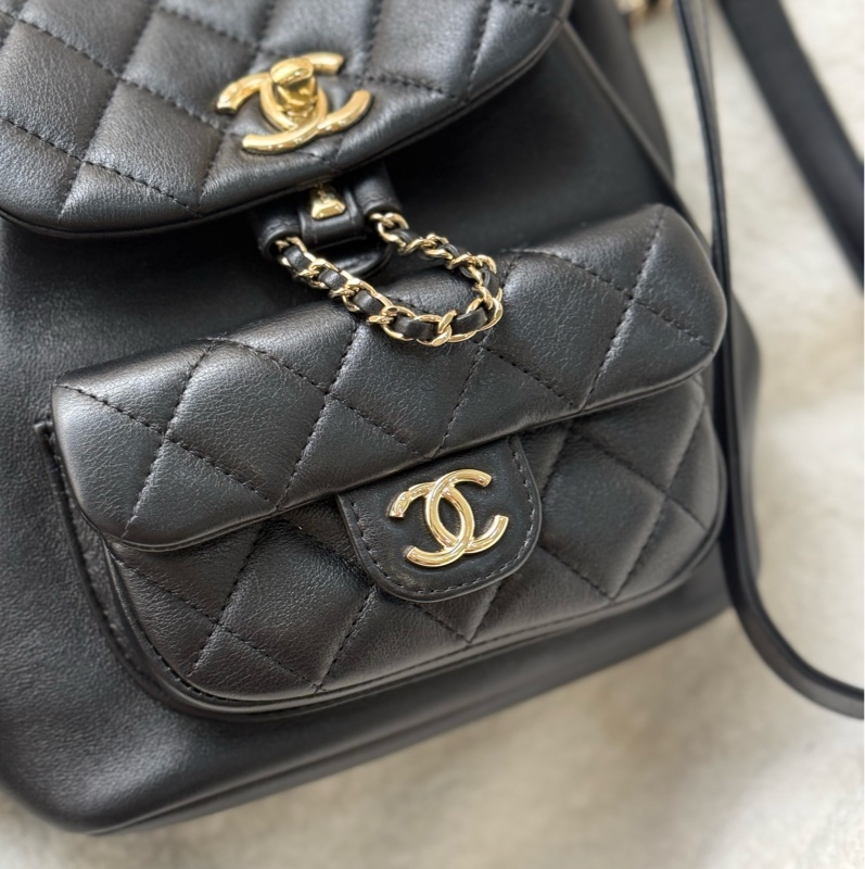 (台灣購證🇹🇼全配)Chanel 24A mini duma 黑色牛皮後背包✨最新晶片款-10