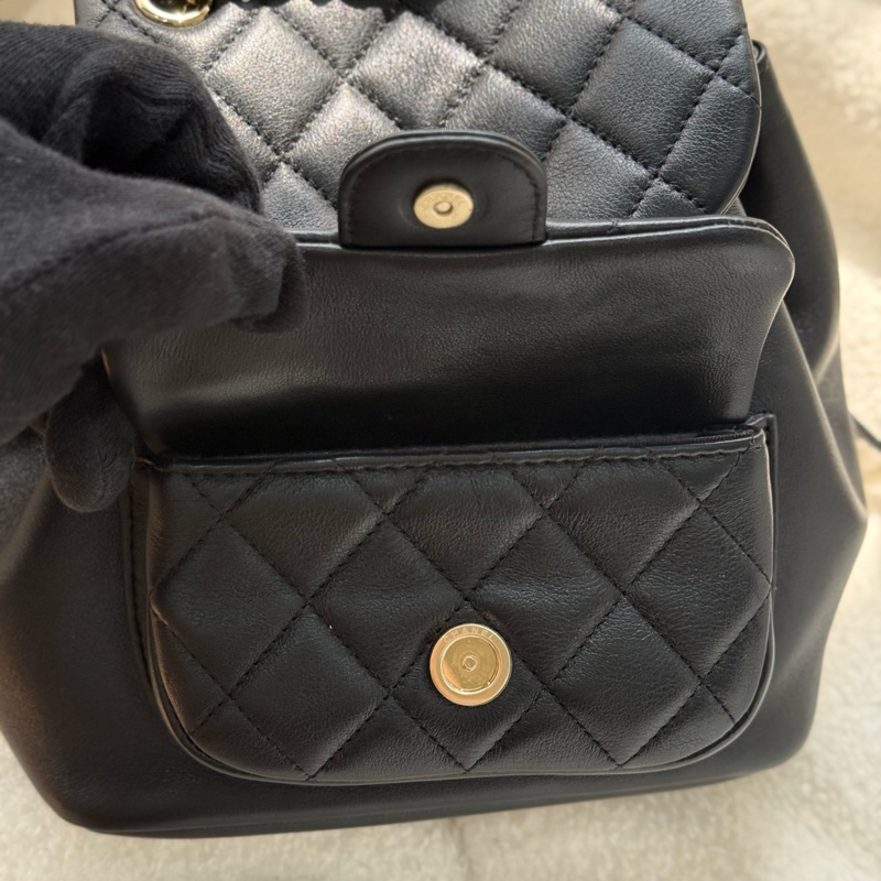 (台灣購證🇹🇼全配)Chanel 24A mini duma 黑色牛皮後背包✨最新晶片款-11