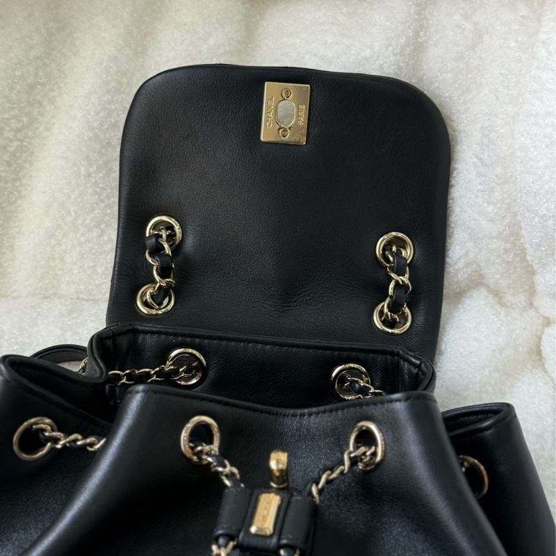 (台灣購證🇹🇼全配)Chanel 24A mini duma 黑色牛皮後背包✨最新晶片款-15