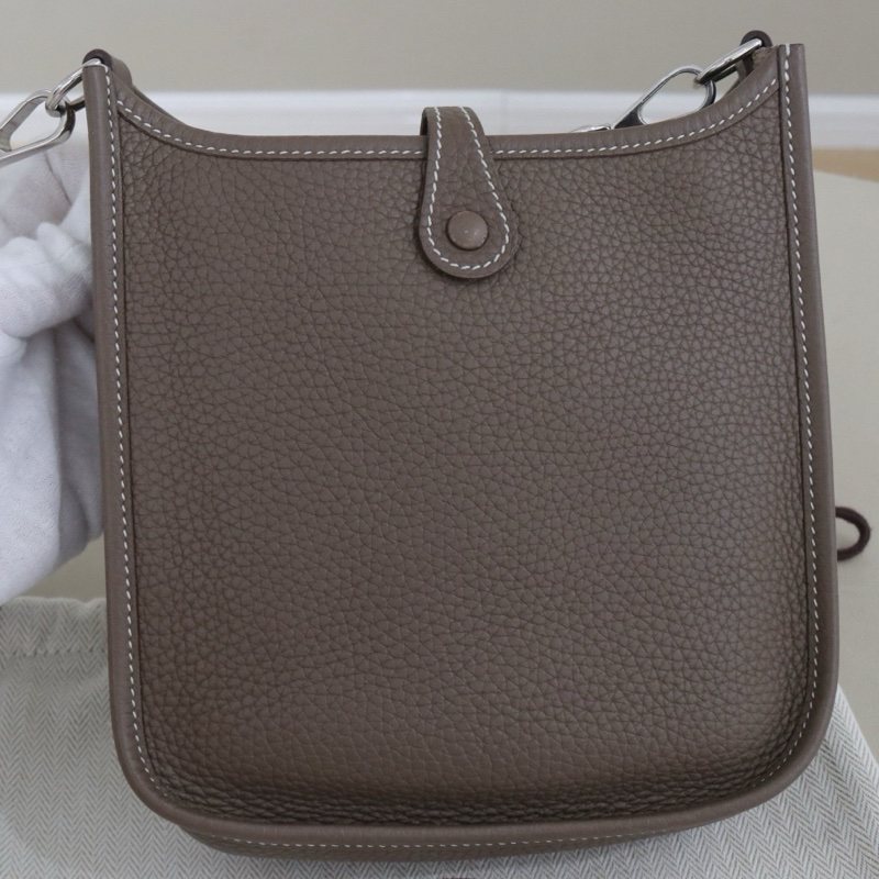 98新，愛馬仕 Evelyne mini 挎包，D刻，大象灰銀扣，尺寸17*19*5，配件防塵袋-1