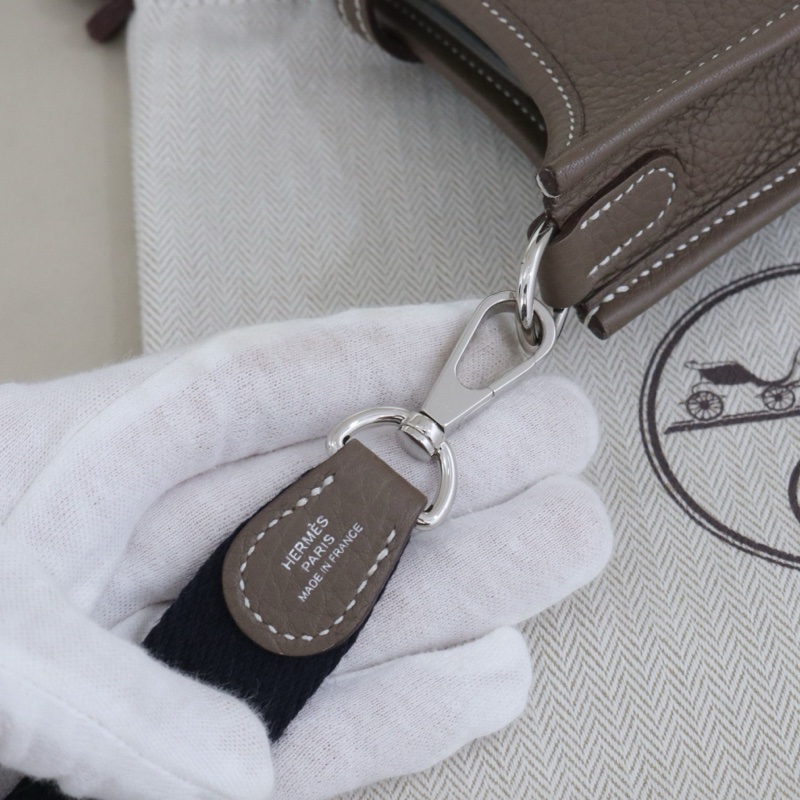 98新，愛馬仕 Evelyne mini 挎包，D刻，大象灰銀扣，尺寸17*19*5，配件防塵袋-7