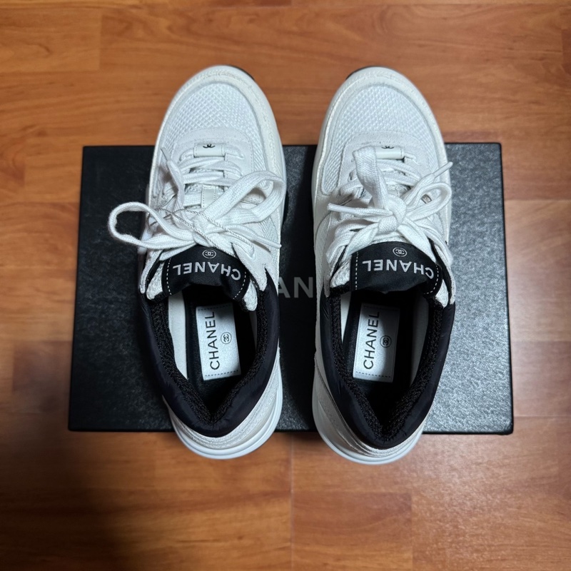 Chanel運動鞋香奈兒徽標黑白熊貓低幫跑步鞋 米白黑 37碼-3