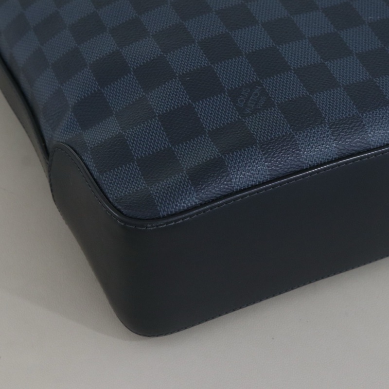 LouisVuitton Newport 男包，肩帶鎖鑰匙丟失，一個拉鍊頭非原配-3