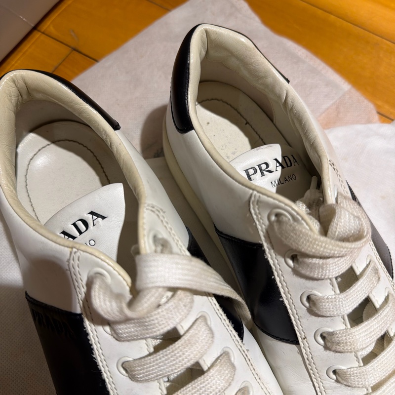 Prada 白色皮革休閒鞋｜小白鞋｜黑色條紋｜39｜男女可穿-4