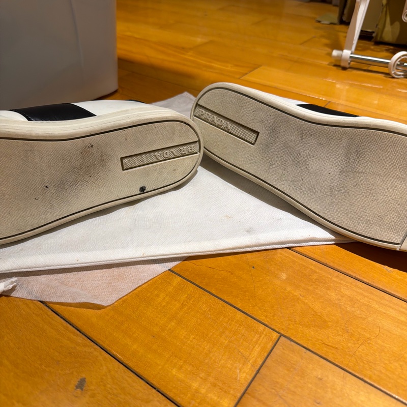 Prada 白色皮革休閒鞋｜小白鞋｜黑色條紋｜39｜男女可穿-10