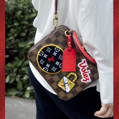 LV stories bo徽章貼布 粽棋盤格小箱子包19*14  98新配件塵袋盒子