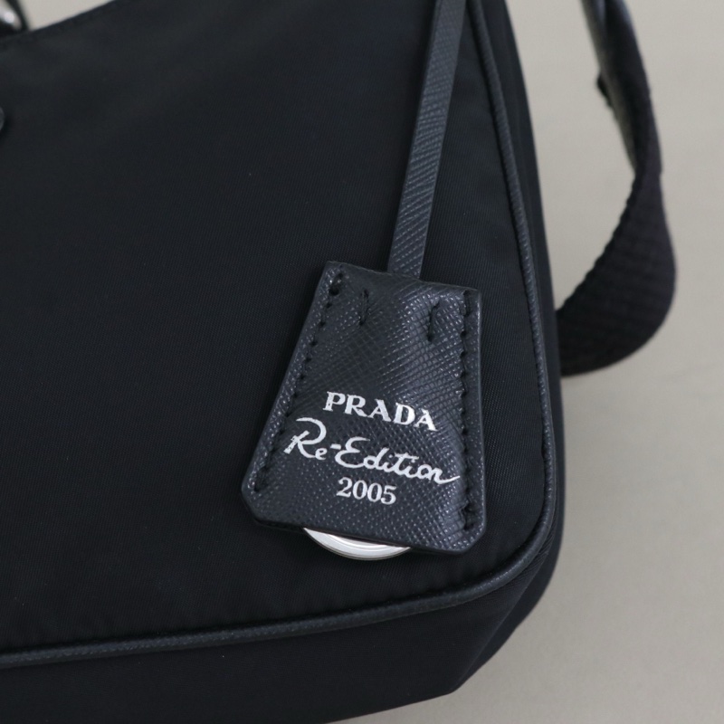 Prada 普拉達 Re-Edition 再生尼龍三合一手袋-5