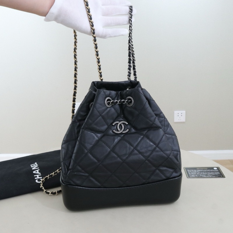 98新，香奈兒流浪雙肩包，序號25，尺寸22*22*10，配件防塵袋身份卡-0