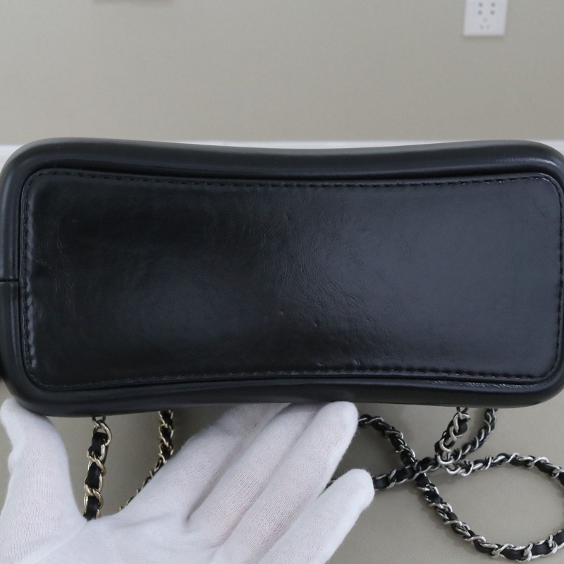 98新，香奈兒流浪雙肩包，序號25，尺寸22*22*10，配件防塵袋身份卡-9