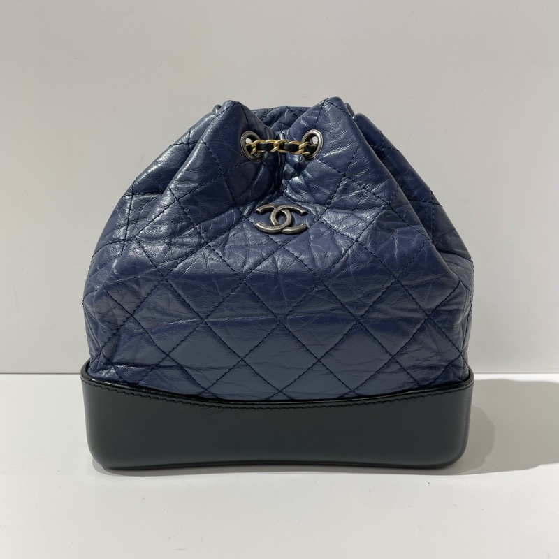 CHANEL香奈兒流浪雙肩包 海軍藍黑底 24開 23*10.5*22.5-0