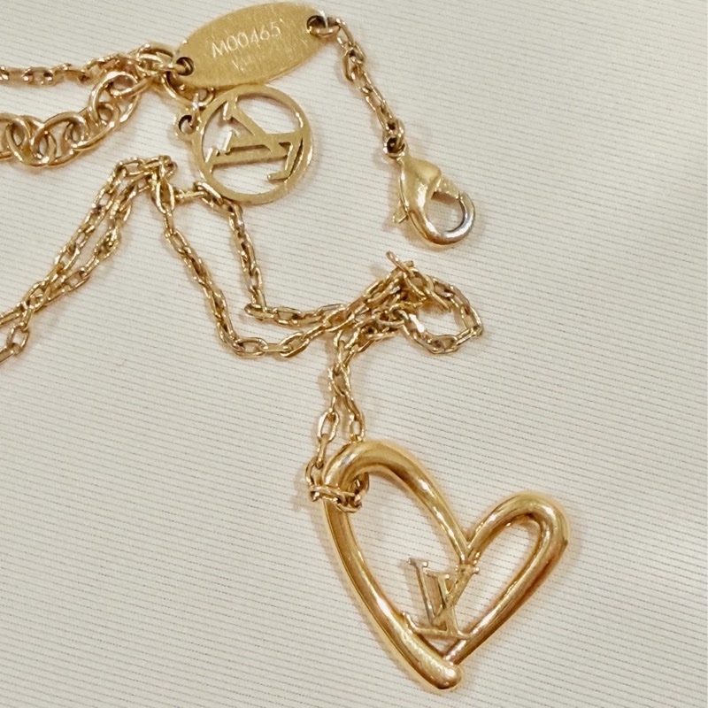 LV情人節限定愛心項鏈-7