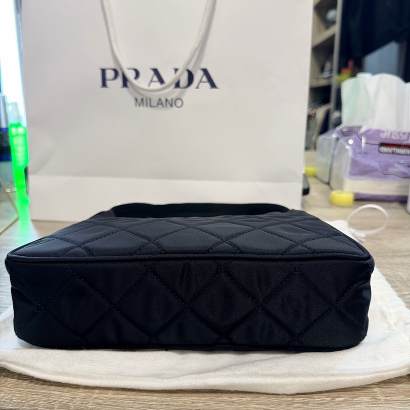 Prada 肩背包-3