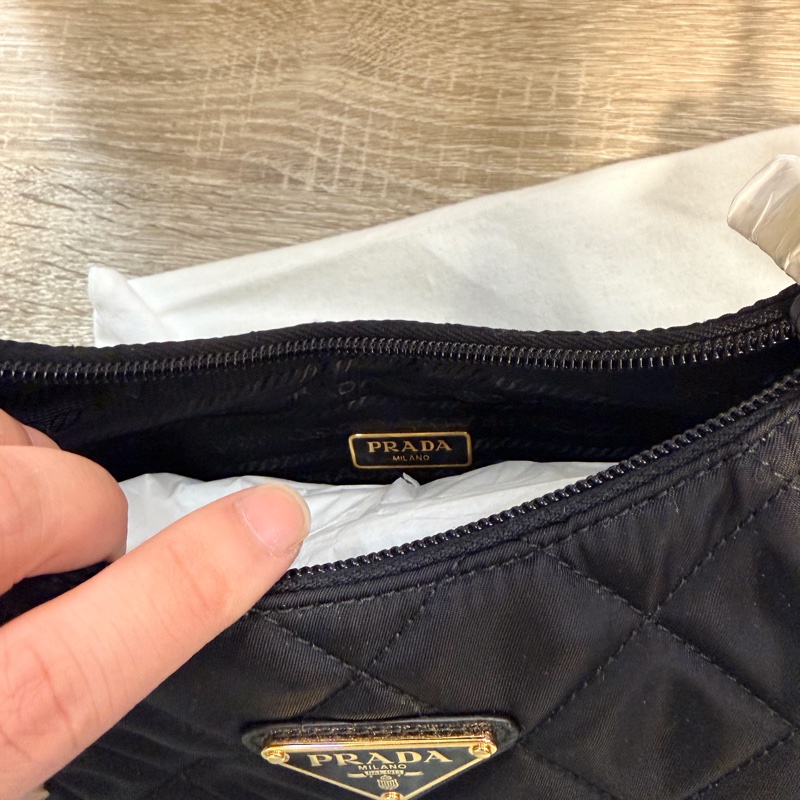 Prada 肩背包-8