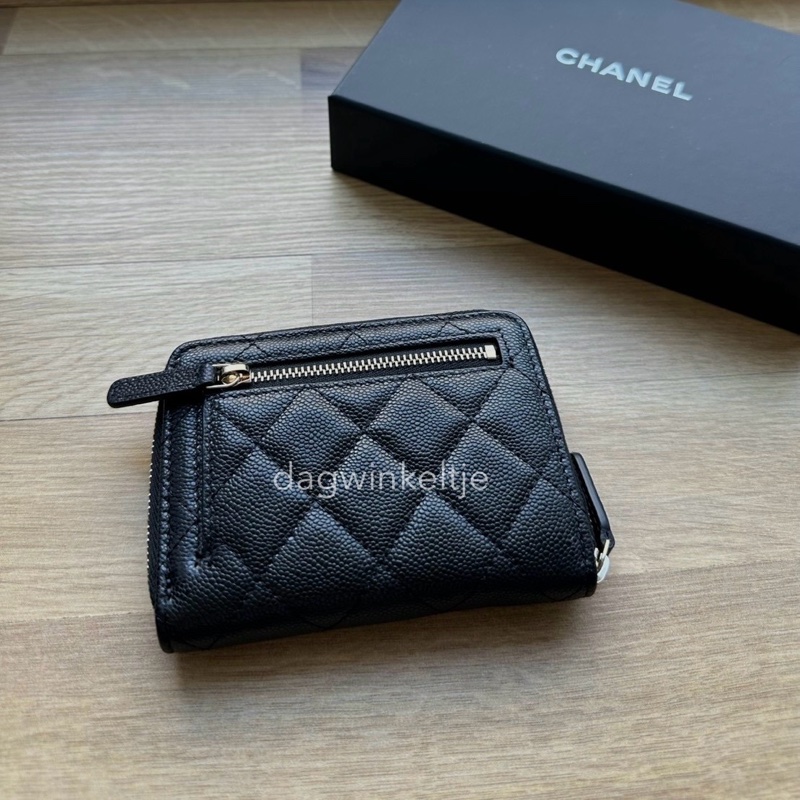 ｛ 現貨 ｝ 香奈兒對開ㄇ字拉鍊短夾-3