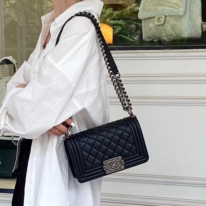 熱銷🔥全網最低價😍Chanel香奈兒黑銀菱格紋小號leboy20單肩斜挎包-2