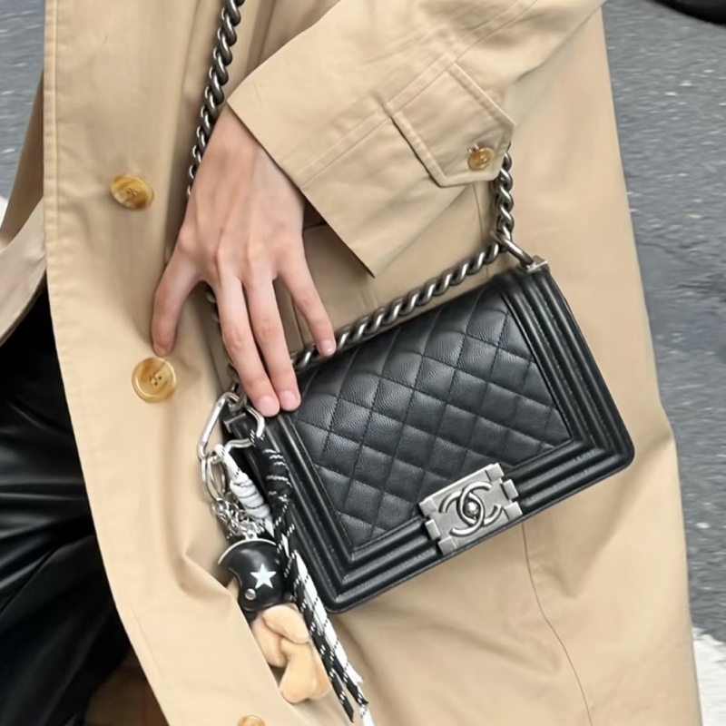 熱銷🔥全網最低價😍Chanel香奈兒黑銀菱格紋小號leboy20單肩斜挎包-6