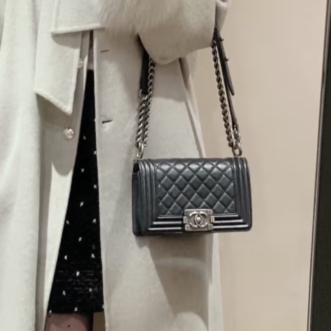 熱銷🔥全網最低價😍Chanel香奈兒黑銀菱格紋小號leboy20單肩斜挎包-8
