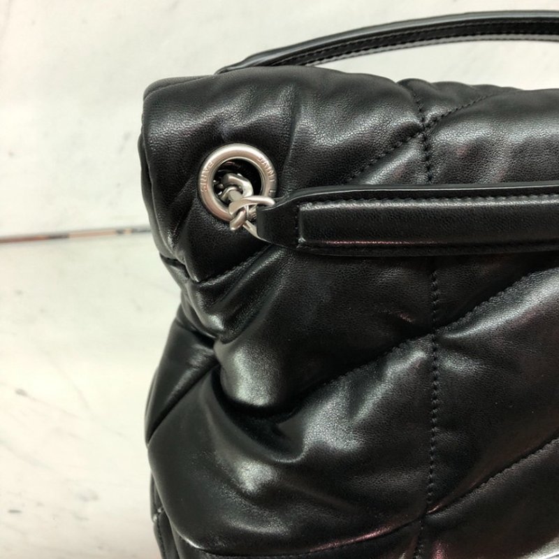 ✨2026季度全新✨Saint Laurent 577476 YSL 小款 小羊皮 Loulou Puffer 包 黑色/銀鍊-6