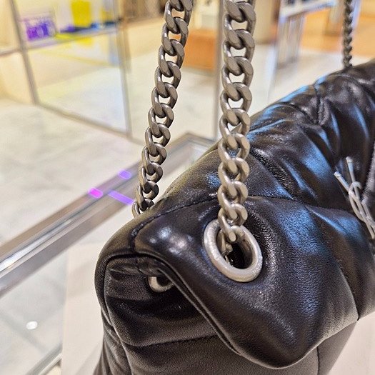 ✨2026季度全新✨Saint Laurent 577476 YSL 小款 小羊皮 Loulou Puffer 包 黑色/銀鍊-21