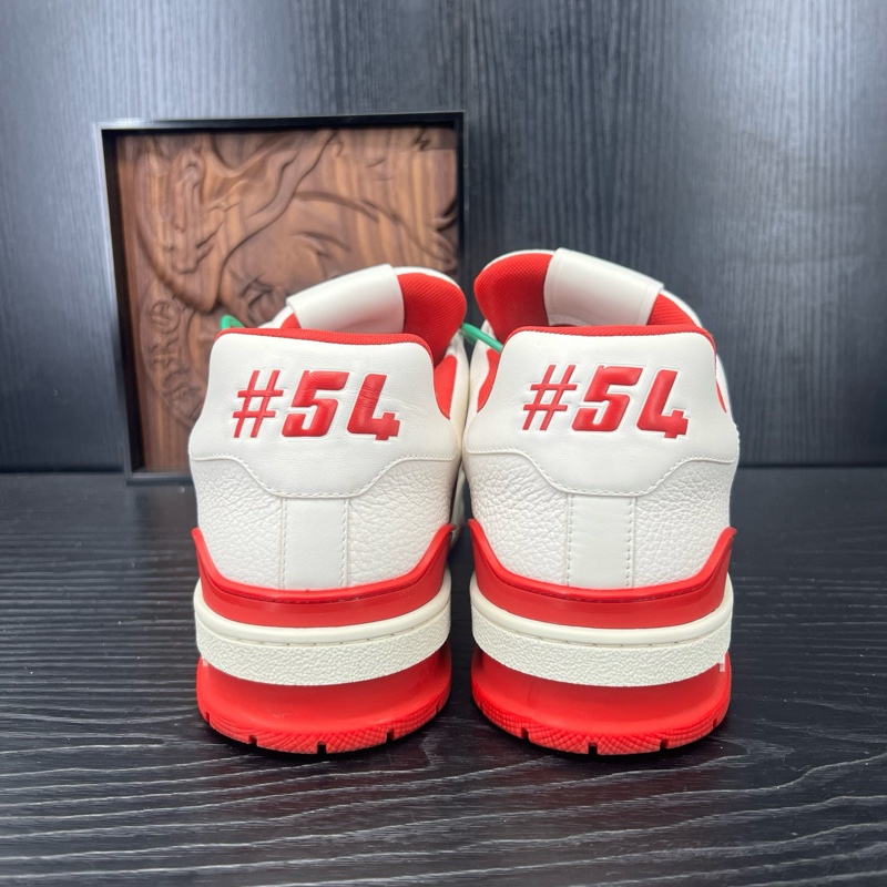 99新閒置品 lv trainer 白紅 碼數 9 =43碼-9