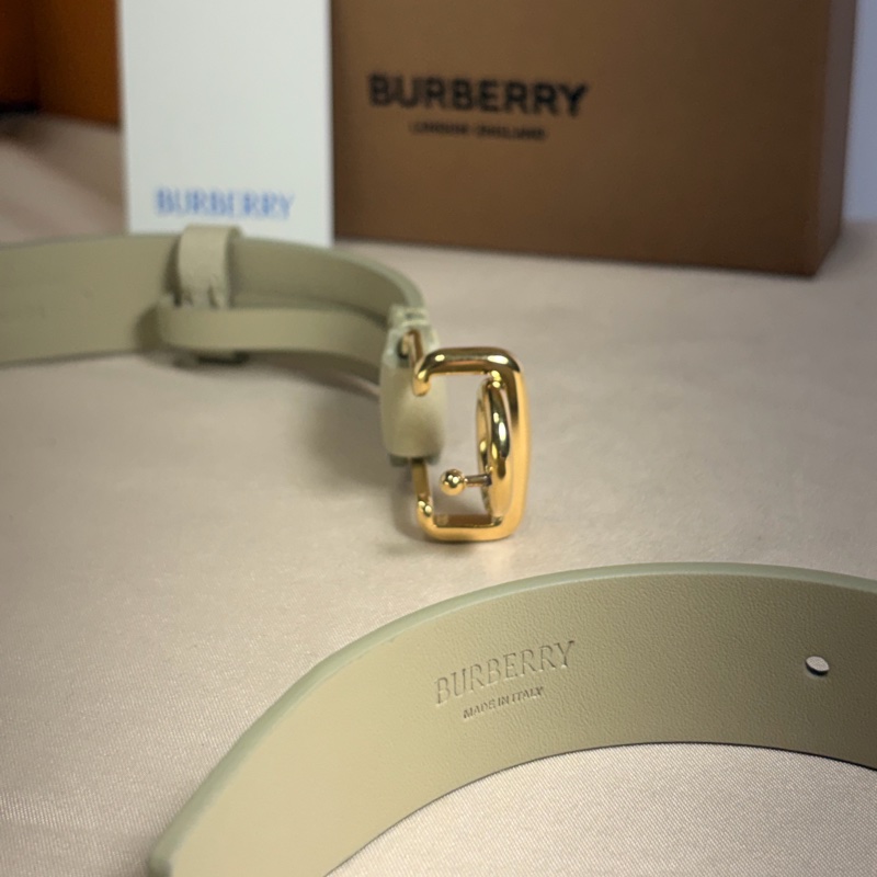 ‼️全台最甜 🎁全新盒裝 2024新款 Burberry 巴寶莉 大b窄皮帶（原價16500）-4