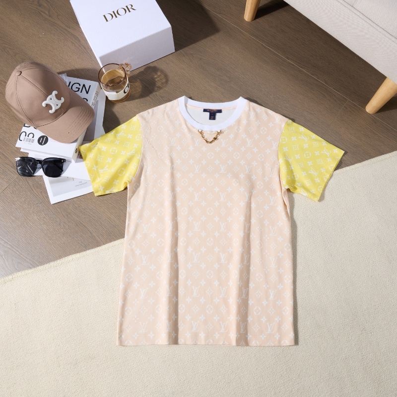 ❤️LV 滿印Logo T恤-0