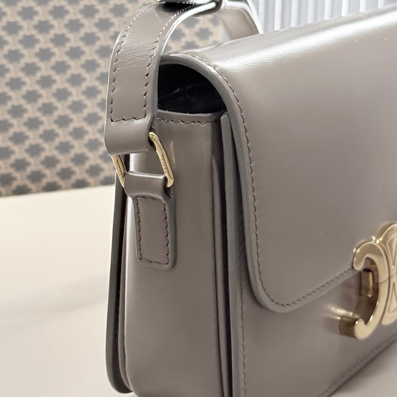 CELINE Classique Triomphe 亮面小牛皮凱旋門包 (中號)-14