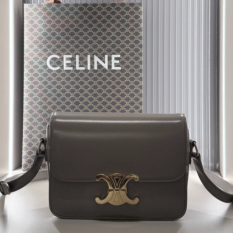 CELINE Classique Triomphe 亮面小牛皮凱旋門包 (中號)-3