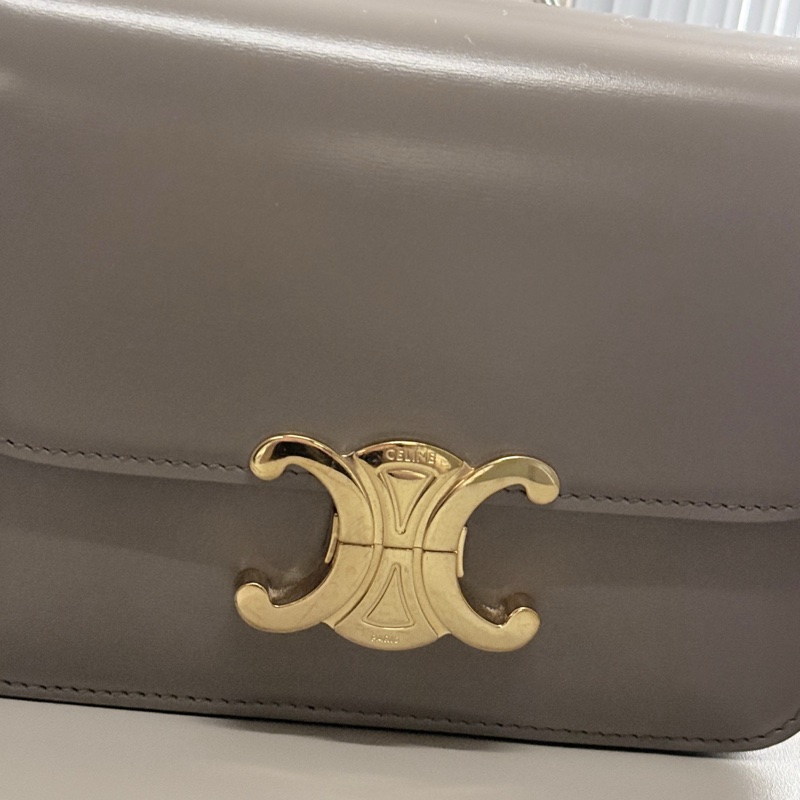 CELINE Classique Triomphe 亮面小牛皮凱旋門包 (中號)-5