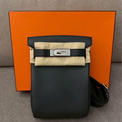 愛馬仕Kelly黑銀胸包