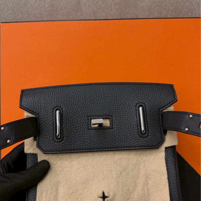 愛馬仕Kelly黑銀胸包-3