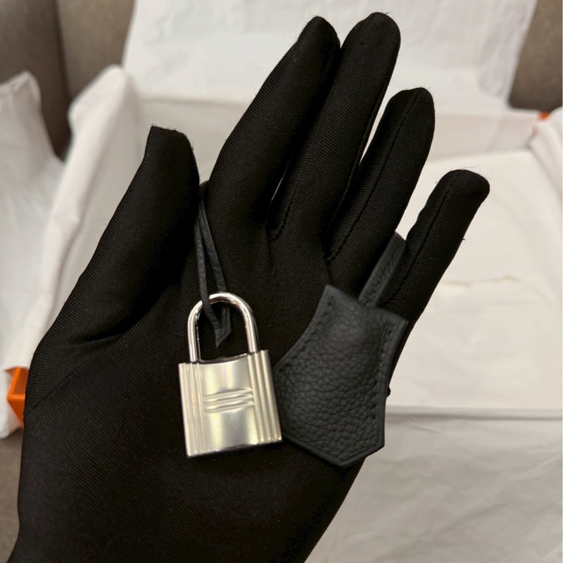 愛馬仕Kelly黑銀胸包-8