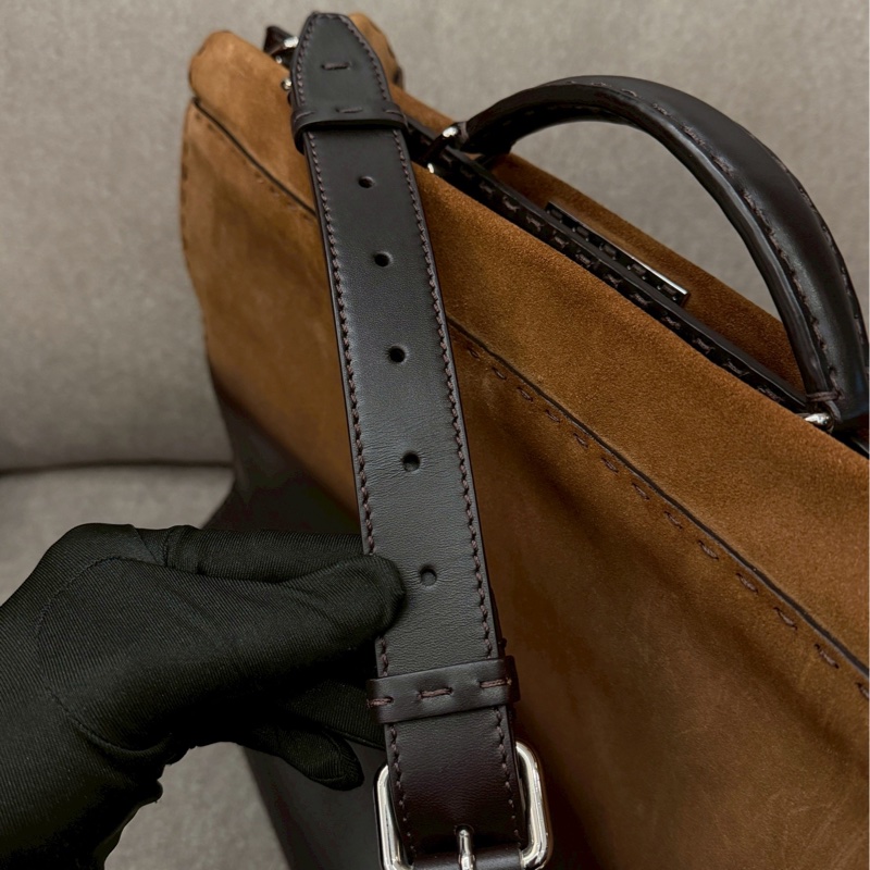 FENDI爆款peekaboo-8