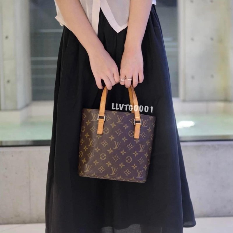 LV Vivian 🌈實品拍照🌈 薇薇安M51172(9成新)小號 菜籃子 手提包 單肩包-3