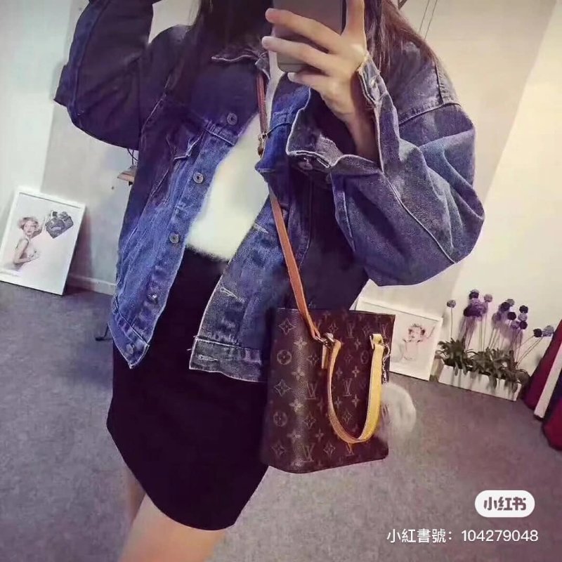 LV Vivian 🌈實品拍照🌈 薇薇安M51172(9成新)小號 菜籃子 手提包 單肩包-12