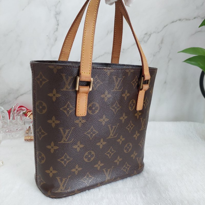 LV Vivian 🌈實品拍照🌈 薇薇安M51172(9成新)小號 菜籃子 手提包 單肩包-15