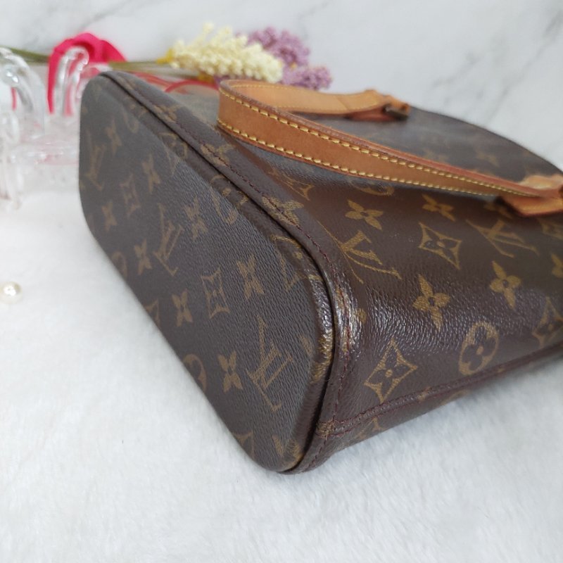 LV Vivian 🌈實品拍照🌈 薇薇安M51172(9成新)小號 菜籃子 手提包 單肩包-22