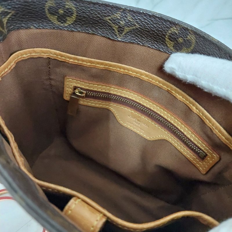 LV Vivian 🌈實品拍照🌈 薇薇安M51172(9成新)小號 菜籃子 手提包 單肩包-69