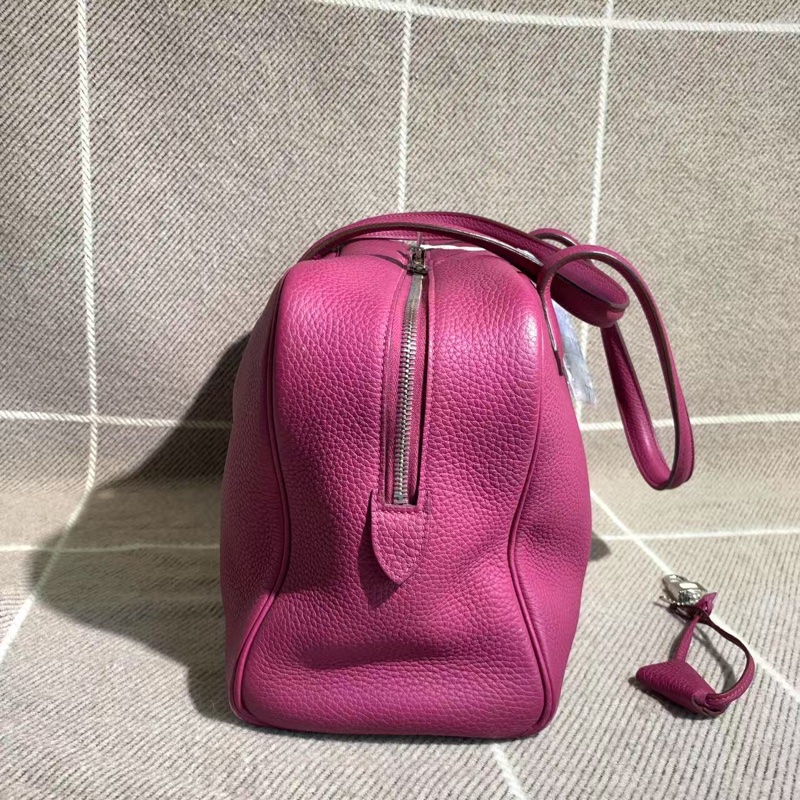 二手Hermes愛馬仕維多利亞海葵紫尺寸，35*23cm R刻，邊角有磨損，內里有泛黃-5