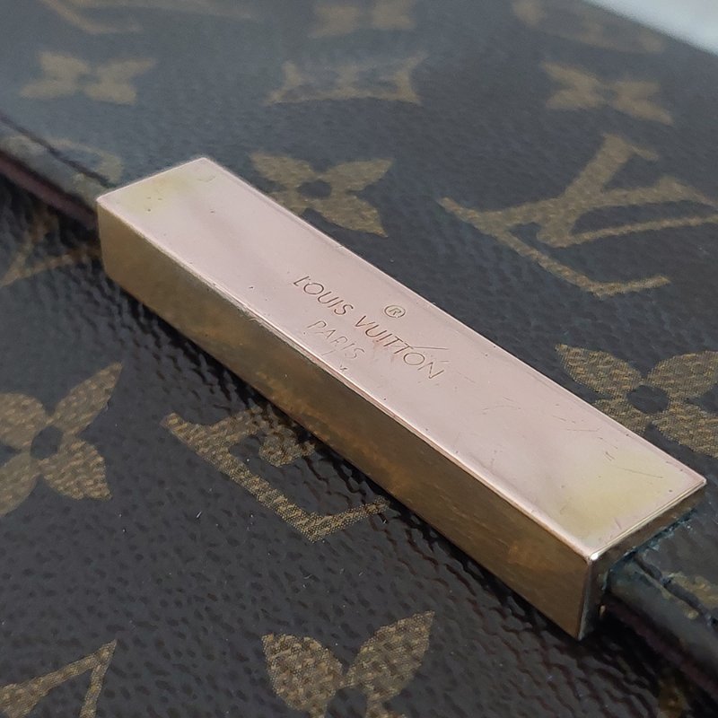 LV 經典老花M40718 🌈現品實拍 🌈 Favorite MM 經典花紋鍊條肩背包 斜背包~二手-24