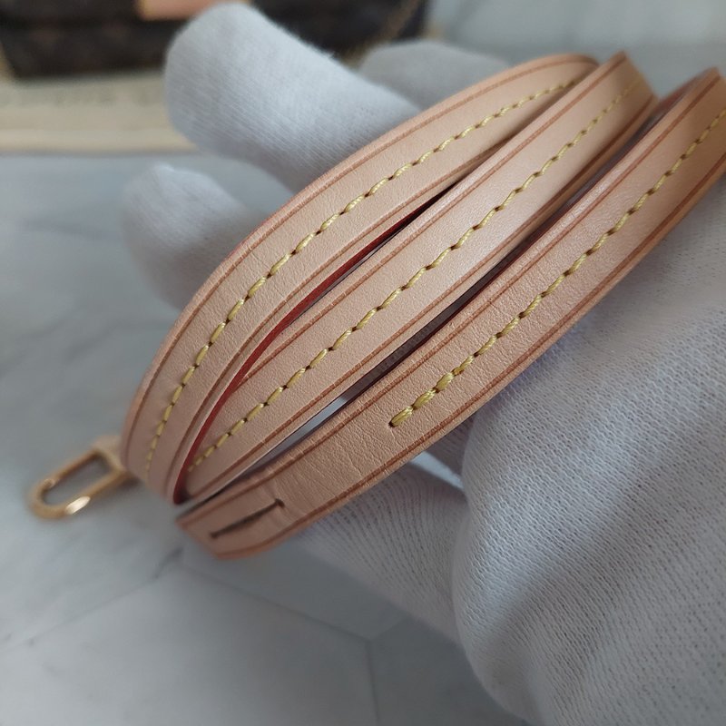 LV 經典老花M40718 🌈現品實拍 🌈 Favorite MM 經典花紋鍊條肩背包 斜背包~二手-35