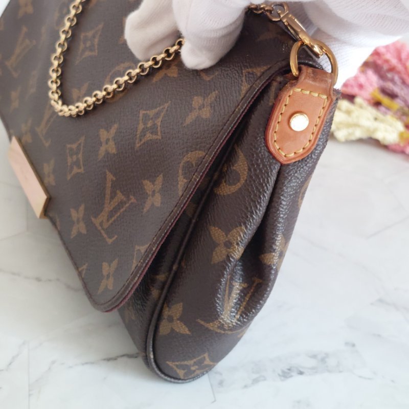 LV 經典老花M40718 🌈現品實拍 🌈 Favorite MM 經典花紋鍊條肩背包 斜背包~二手-41