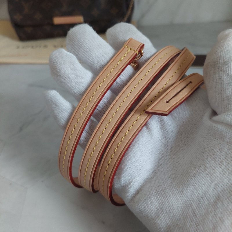 LV 經典老花M40718 🌈現品實拍 🌈 Favorite MM 經典花紋鍊條肩背包 斜背包~二手-50