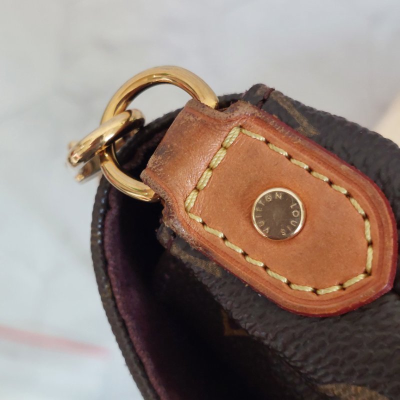 LV 經典老花M40718 🌈現品實拍 🌈 Favorite MM 經典花紋鍊條肩背包 斜背包~二手-65