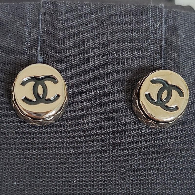 Chanel香奈兒【25B 秋冬預告】橢圓形金色菱格紋耳環🌈9.5成新 閒置品-12