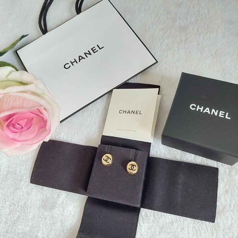 Chanel香奈兒【25B 秋冬預告】橢圓形金色菱格紋耳環🌈9.5成新 閒置品-36