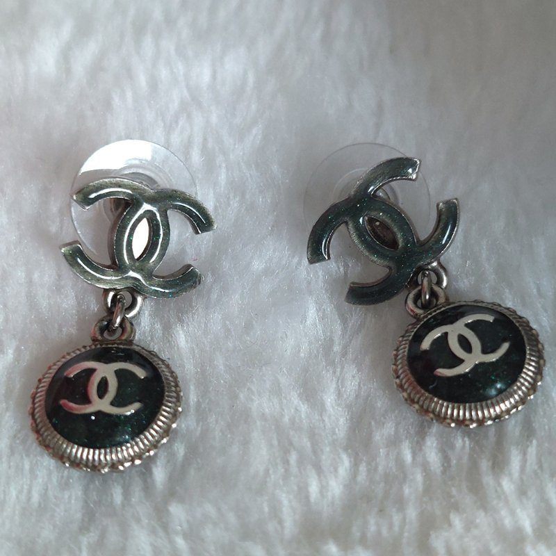 Chanel  香奈兒 🌈現品實拍🌈 CC 標誌與綠色琺瑯水滴耳環 ~約9成新-8