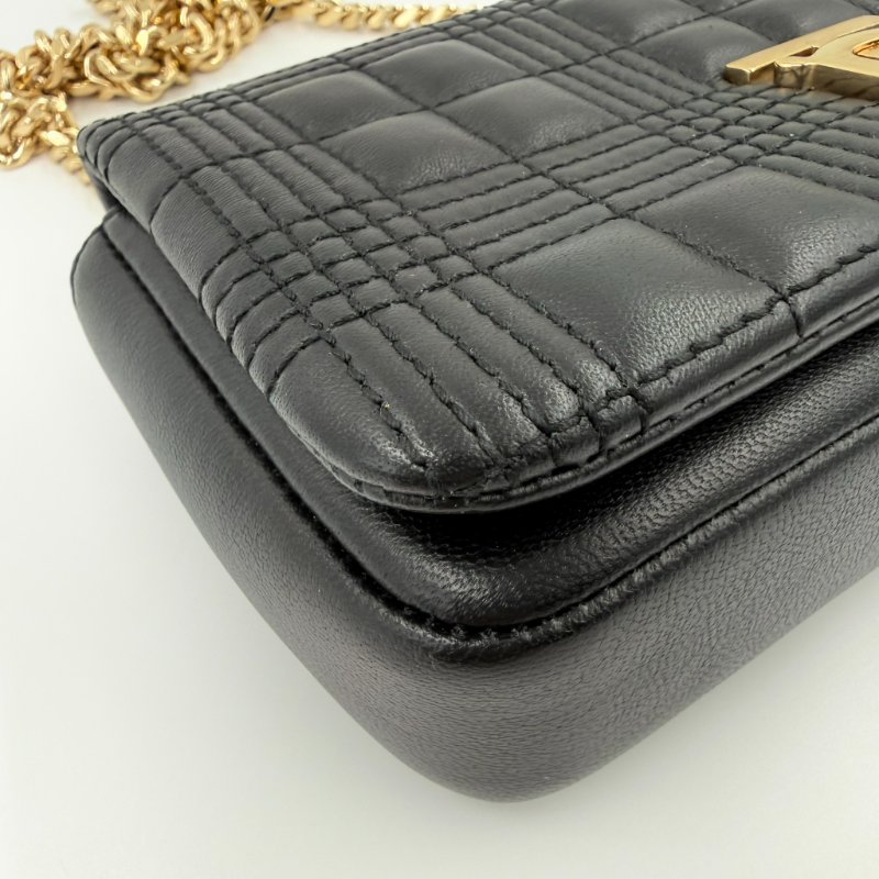 Burberry - 黑色羊皮金釦絎縫格紋斜背包╻Lola  Mini-9