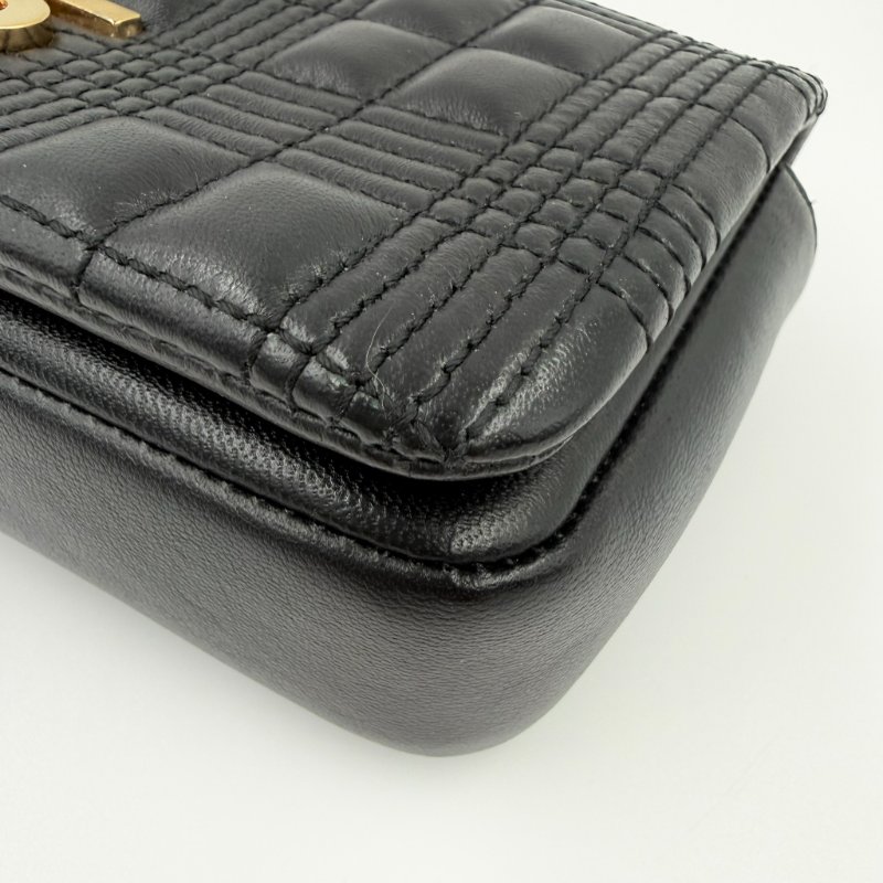 Burberry - 黑色羊皮金釦絎縫格紋斜背包╻Lola  Mini-10