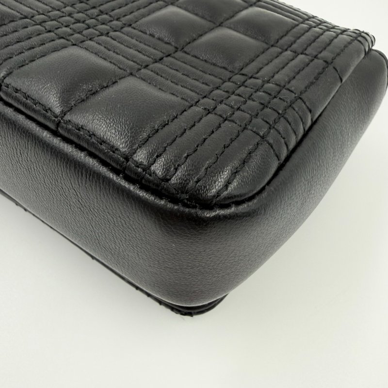 Burberry - 黑色羊皮金釦絎縫格紋斜背包╻Lola  Mini-12